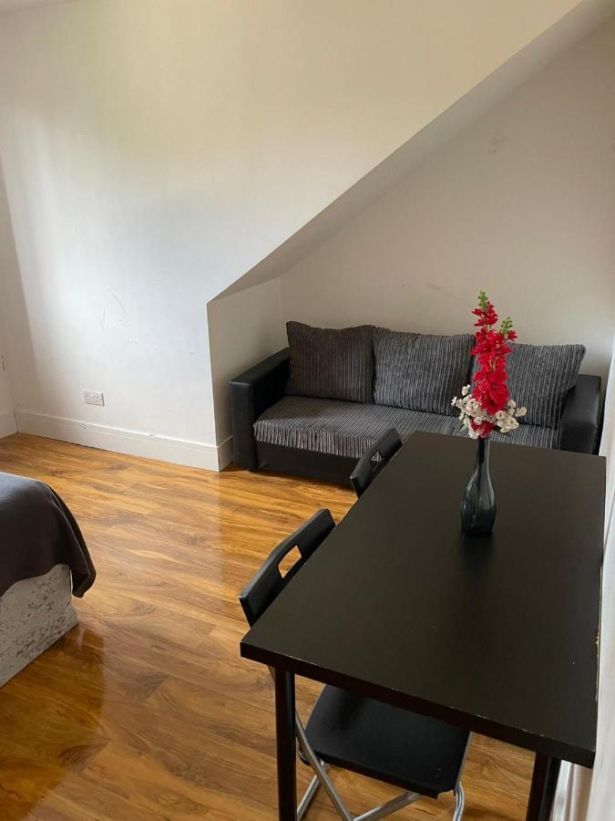 Sw16 Norbury Guesthouse London Eksteriør bilde